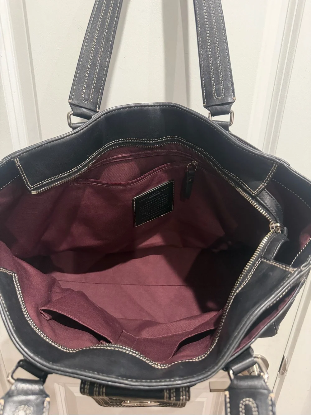 Coach Hampton pebbled leather satchel with white contrast stitching and silver‎